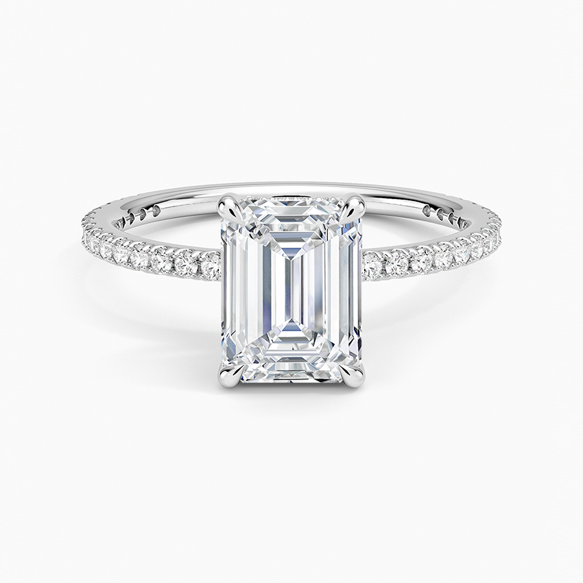 טבעת אירוסין מיקרו פאווה יהלום אמרלד 1.5 קראט והילה נסתרת