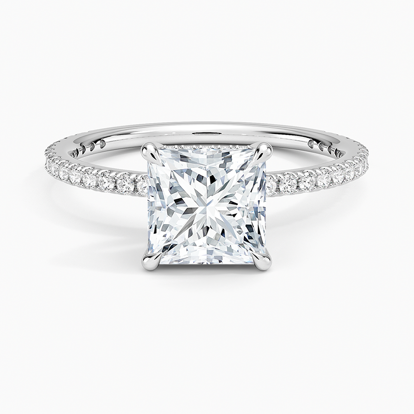 טבעת אירוסין מיקרו פאווה יהלום פרינסס 1.5 קראט והילה נסתרת