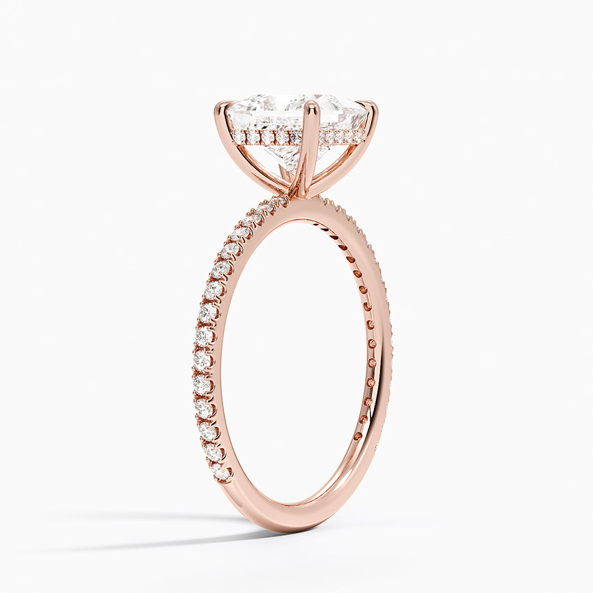 טבעת אירוסין מיקרו פאווה יהלום פרינסס 1.5 קראט והילה נסתרת