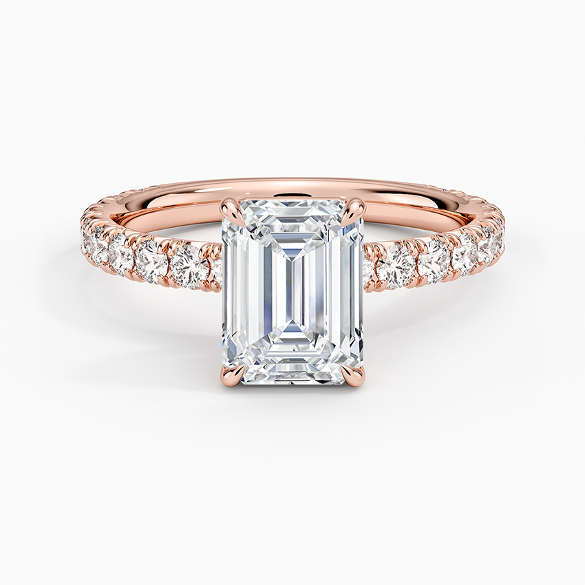 טבעת אירוסין יהלום אמרלד 1.50 קראט עם יהלומי צד