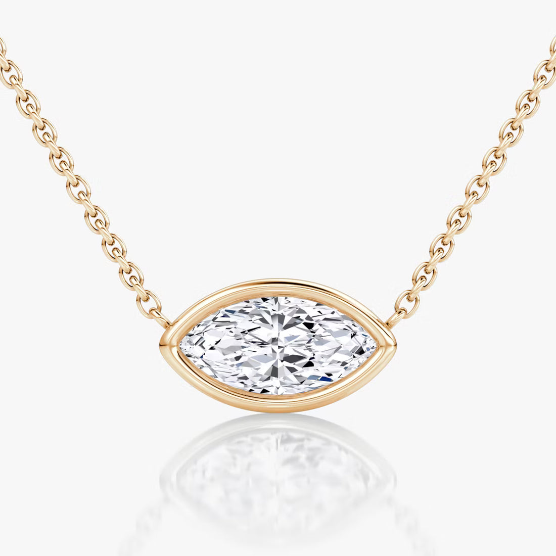 שרשרת סוליטר יהלום מרקיזה 2 קראט מרחף בשיבוץ בזל מזרח-מערב