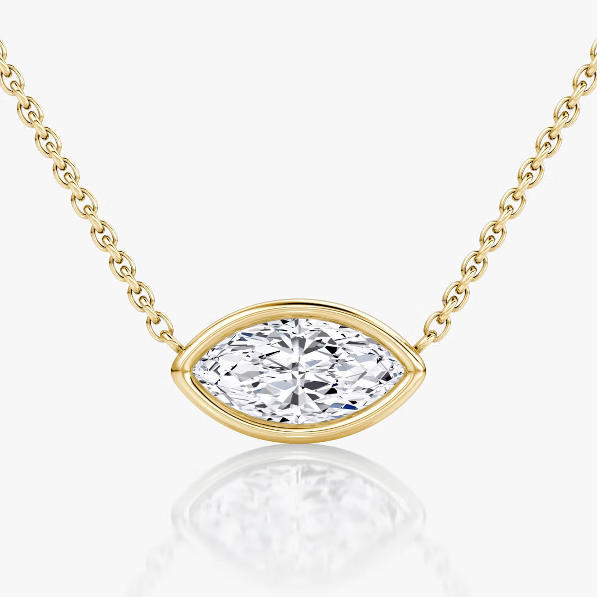 שרשרת סוליטר יהלום מרקיזה 2 קראט מרחף בשיבוץ בזל מזרח-מערב